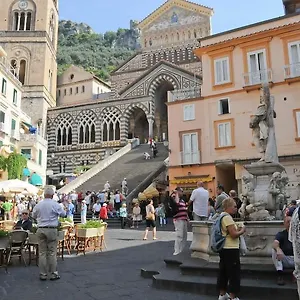 La Piazzetta Αμάλφι